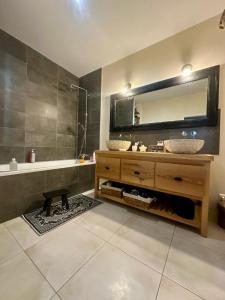 For sale Pennes-mirabeau 3 rooms 96 m2 Bouches du Rhone (13170) photo 4
