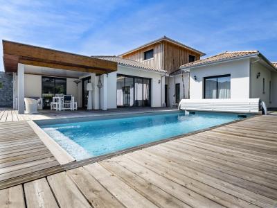 For sale Tresses 800 m2 Gironde (33370) photo 1