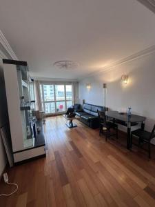 For rent Paris-19eme-arrondissement 3 rooms 68 m2 Paris (75019) photo 1