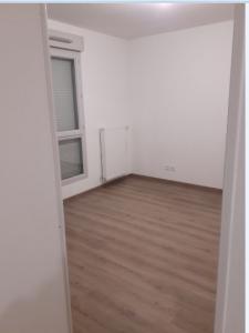 For rent Lyon-7eme-arrondissement 2 rooms 39 m2 Rhone (69007) photo 2