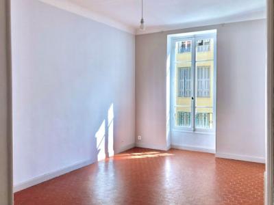 For rent Nice 3 rooms 74 m2 Alpes Maritimes (06000) photo 2