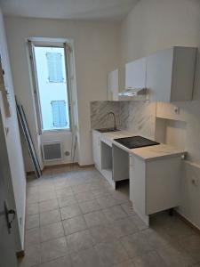 For rent Marseille-10eme-arrondissement 3 rooms 38 m2 Bouches du Rhone (13010) photo 1