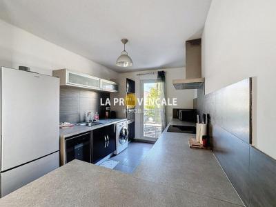 For sale Gardanne 3 rooms 69 m2 Bouches du Rhone (13120) photo 2