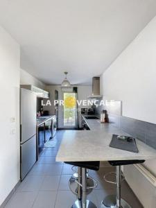 For sale Gardanne 3 rooms 69 m2 Bouches du Rhone (13120) photo 3