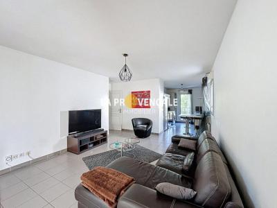 For sale Gardanne 3 rooms 69 m2 Bouches du Rhone (13120) photo 4