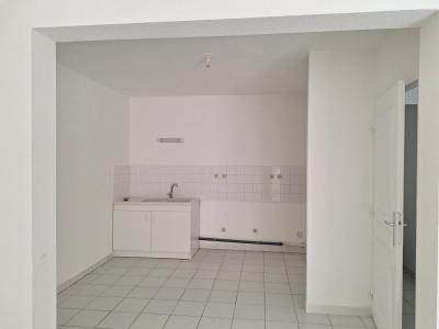 For rent Bagnols-sur-ceze 3 rooms 63 m2 Gard (30200) photo 2