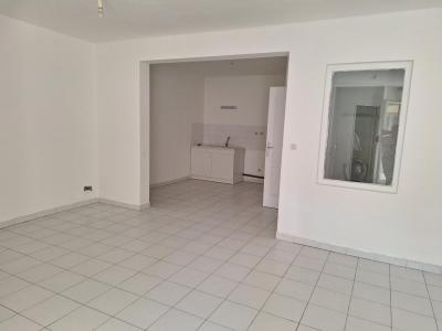 For rent Bagnols-sur-ceze 3 rooms 63 m2 Gard (30200) photo 3