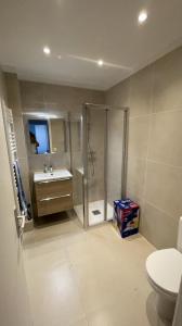 For rent Juan-les-pins 2 rooms 37 m2 Alpes Maritimes (06160) photo 3