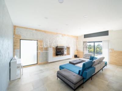 For sale Uzes 9 rooms 300 m2 Gard (30700) photo 3