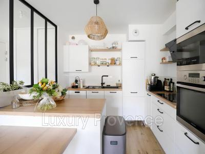 Acheter Appartement Beaurecueil 389000 euros