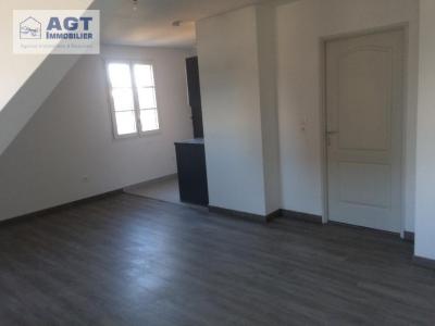 For rent Beauvais 1 room 30 m2 Oise (60000) photo 1