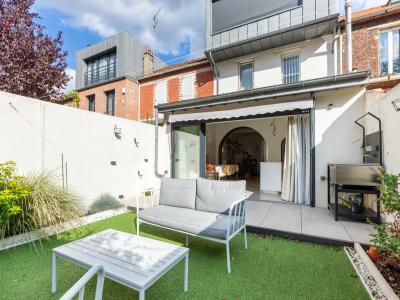 For sale Saint-denis 5 rooms 87 m2 Seine saint denis (93200) photo 0