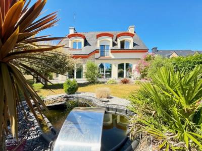 For sale Pontivy 8 rooms 140 m2 Morbihan (56300) photo 0