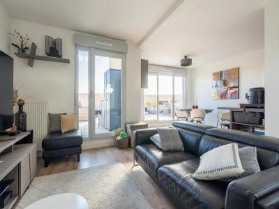 For sale Bagnolet 3 rooms 69 m2 Seine saint denis (93170) photo 2