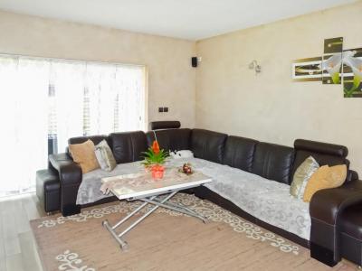 For sale Gien 4 rooms 95 m2 Loiret (45500) photo 2