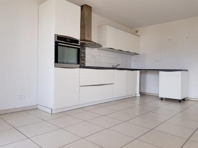 For rent Sarrola-carcopino 4 rooms 79 m2 Corse (20167) photo 2
