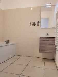 For rent Sarrola-carcopino 4 rooms 79 m2 Corse (20167) photo 4
