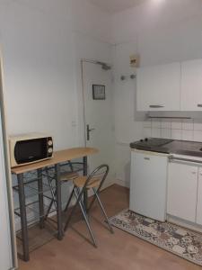 For rent Maisons-alfort 1 room 15 m2 Val de Marne (94700) photo 2