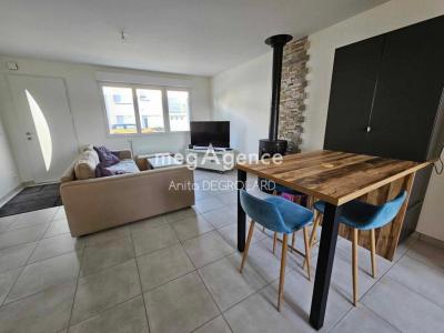 For sale Roche-sur-yon 4 rooms 83 m2 Vendee (85000) photo 2