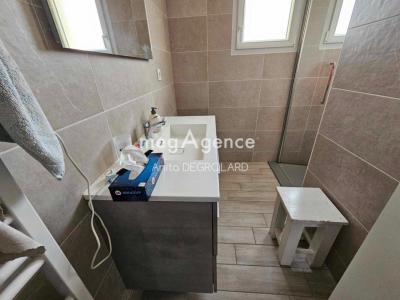 For sale Roche-sur-yon 4 rooms 83 m2 Vendee (85000) photo 4