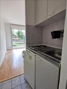 For rent Kremlin-bicetre 1 room 16 m2 Val de Marne (94270) photo 4