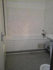 For rent Bordeaux 2 rooms 42 m2 Gironde (33000) photo 1