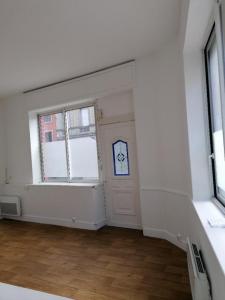 For rent Bordeaux 4 rooms 65 m2 Gironde (33000) photo 0