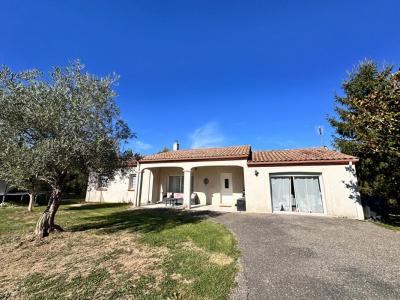 For sale Agen 5 rooms 117 m2 Lot et garonne (47000) photo 4