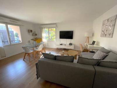 For sale Courbevoie 3 rooms 71 m2 Hauts de Seine (92400) photo 1