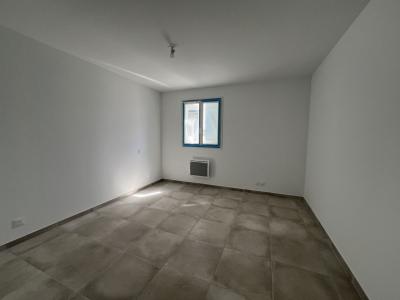For sale CENTRE VILLE   PROCHE POR 4 rooms 76 m2 Herault (34340) photo 3