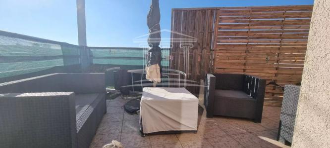 For sale 3 rooms 61 m2 Vaucluse (84700) photo 0