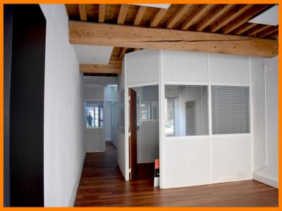For sale CENTRE VILLE 6 rooms 101 m2 Ain (01700) photo 0