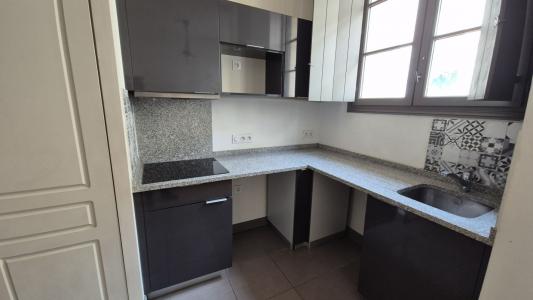 For sale 1 room 39 m2 Herault (34200) photo 2