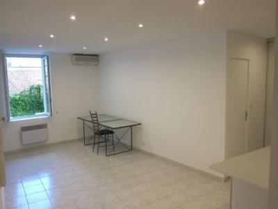 For rent Marseille-10eme-arrondissement 2 rooms 45 m2 Bouches du Rhone (13010) photo 1