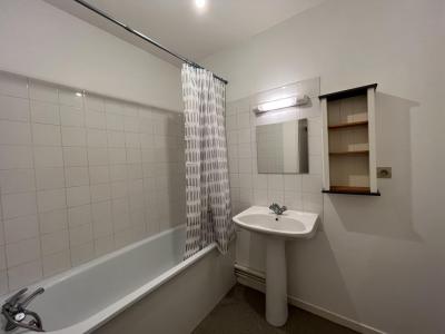 For rent Nantes 2 rooms 45 m2 Loire atlantique (44000) photo 3