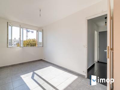 For sale Bagneux 3 rooms 68 m2 Hauts de Seine (92220) photo 3
