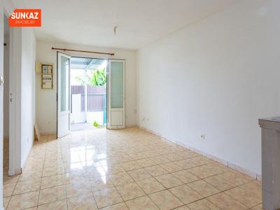 For rent Riviere-saint-louis 3 rooms 52 m2 Reunion (97421) photo 2