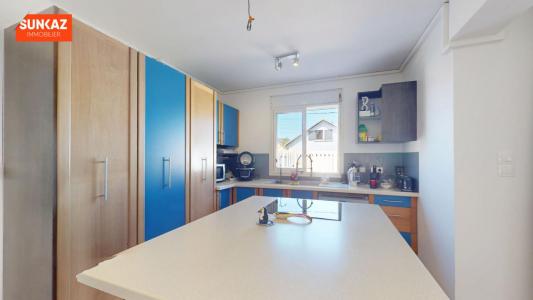For sale Saint-pierre 5 rooms 92 m2 Reunion (97410) photo 3