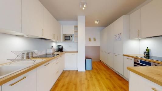 For rent Nanterre 14 rooms 247 m2 Hauts de Seine (92000) photo 3