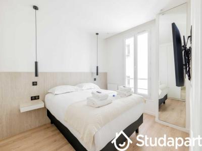 Louer Appartement 30 m2 Paris-18eme-arrondissement
