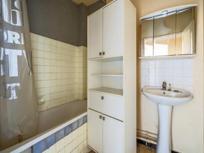 For sale Fontenay-sous-bois 3 rooms 43 m2 Val de Marne (94120) photo 3