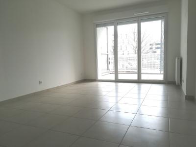 For rent Saint-priest 3 rooms 56 m2 Rhone (69800) photo 2