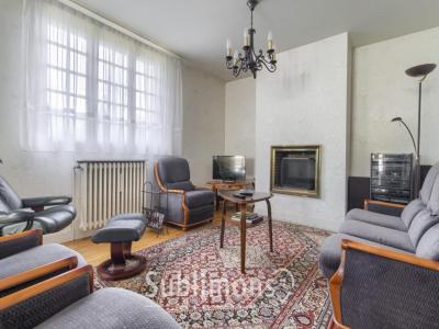 For sale Vannes 8 rooms 144 m2 Morbihan (56000) photo 4