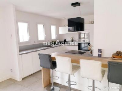 For sale Pugnac 5 rooms 117 m2 Gironde (33710) photo 1