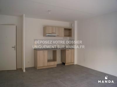 For rent Bordeaux 3 rooms 65 m2 Gironde (33100) photo 0
