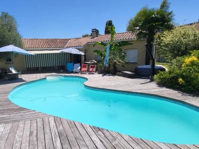 For sale Aumagne 4 rooms 131 m2 Charente maritime (17770) photo 0