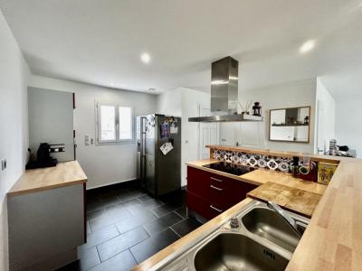 For sale Ile-d'elle 4 rooms 92 m2 Vendee (85770) photo 2