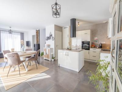 For sale Bilwisheim 4 rooms 94 m2 Bas rhin (67170) photo 3