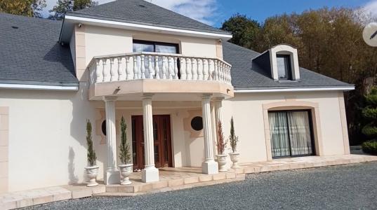 Acheter Maison 228 m2 Genest-saint-isle