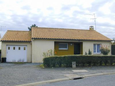 For rent Saint-paul-du-bois 64 m2 Maine et loire (49310) photo 0